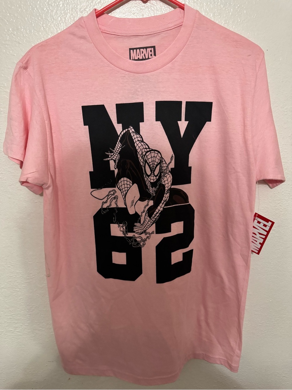 Marvel Spider-Man “NY 62” Women’s Pink T-Shirt Size Medium